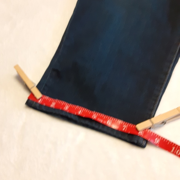 NWT CHAPS COMFORT ELASTIC MID RISE SLIM LEG CAPRIS - Picture 9 of 9